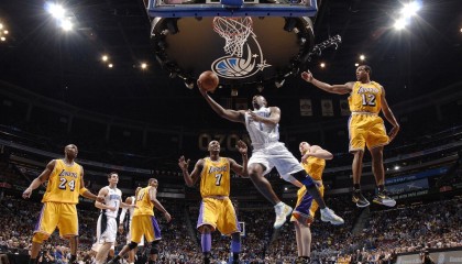 开云体育下载-西决生死战焦点战，深圳队力克广东队，创造历史挺进总决赛