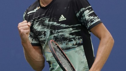 开云下载-美网险胜年终总决赛，兹维列夫高光表现