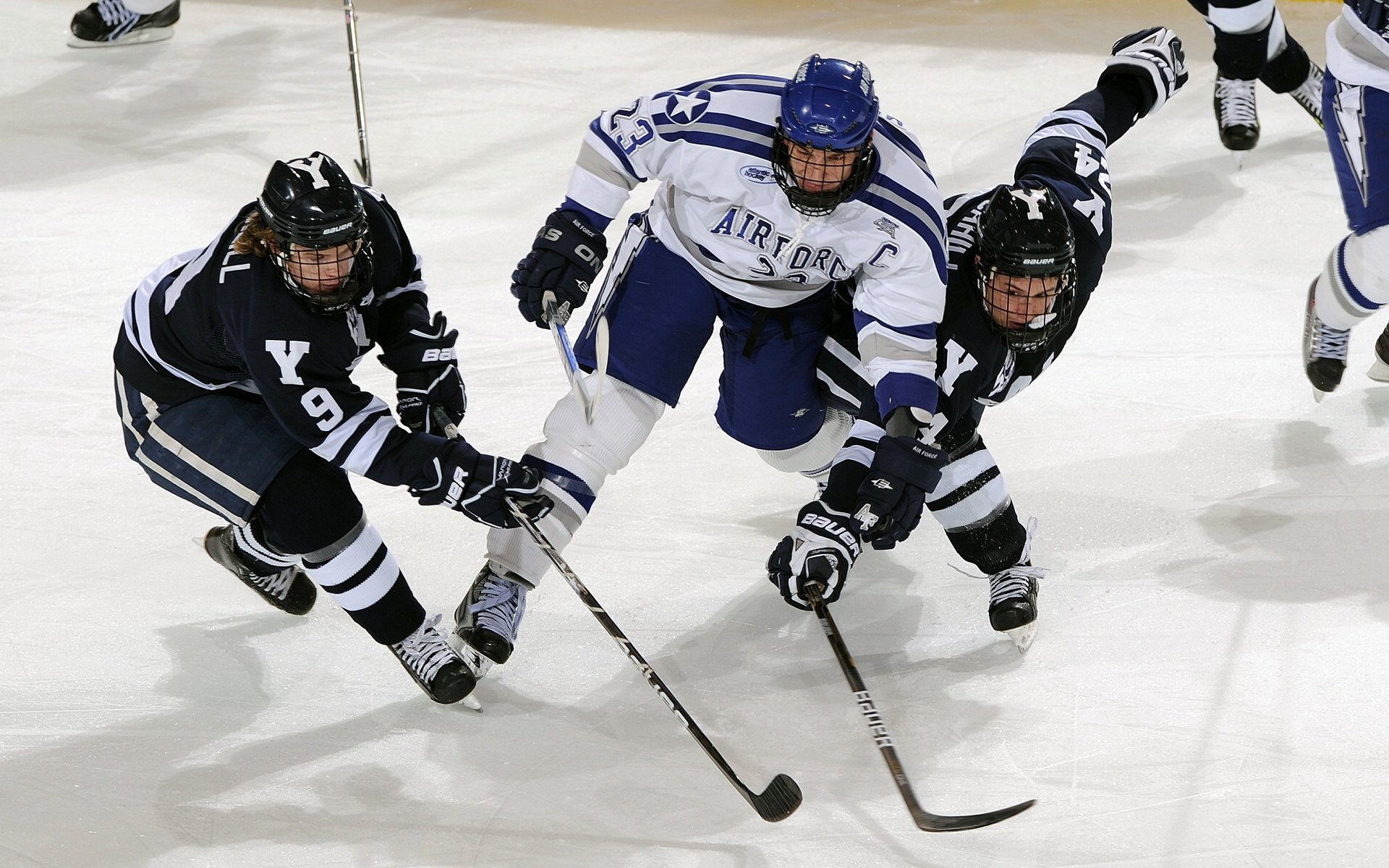阿什拉夫一锤定音，尼日利亚关键战突围莱比锡红牛